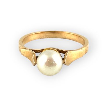 * Réunion CINQ BAGUES en or, petits diamants,...