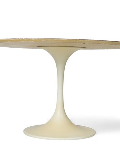 Dans le goût de Ero SAARINEN, ROCHE & BOBOIS...