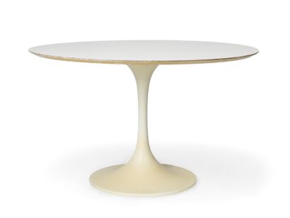 Dans le goût de Ero SAARINEN, ROCHE & BOBOIS...