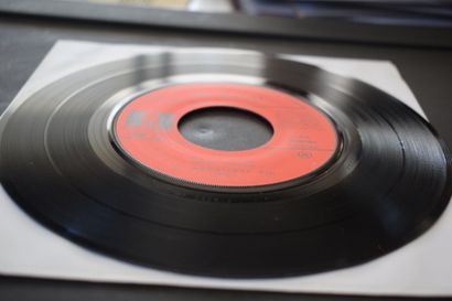 Lot de 2 vinyles
The Beatles
Odeon EMI MEO...