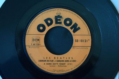 Lot de 2 vinyles
The Beatles
Odeon SO 10121...