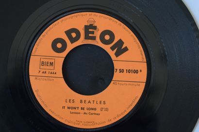 Lot de 2 vinyles
The Beatles
Odeon 7 SO 10100...