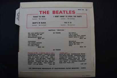 Lot de 2 vinyles
The Beatles
Odeon EMI MEO...