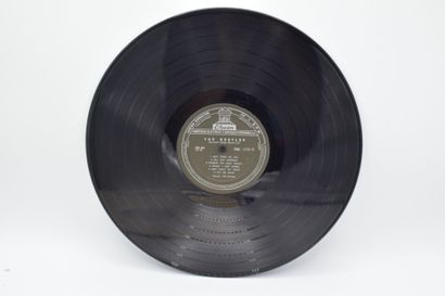Set of 2 vinyl records
The Beatles Peruvian
Odeon...