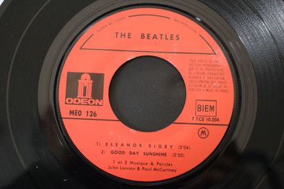 Lot de 3 vinyles
The Beatles
Odeon EMI MEO...