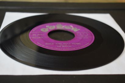 Lot de 2 vinyles
The Beatles
Odeon EMI MO...