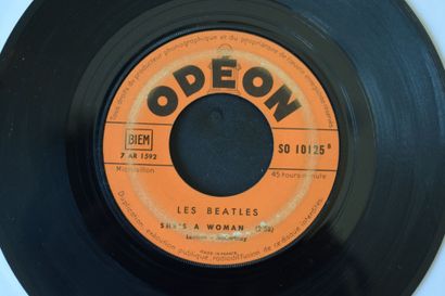 Lot de 2 vinyles
The Beatles
Odeon SO 10125...