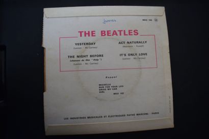 Lot de 2 vinyles
The Beatles
Odeon EMI MEO...
