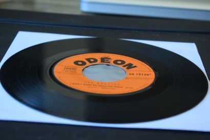 Lot de 3 vinyles
The Beatles
Odeon SO 10129...