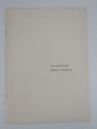Set of 5 books
Lot of 5 reference volumes...
