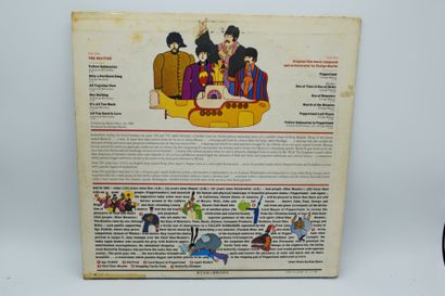 Set of 2 vinyl records
The Beatles Japan
Apple...
