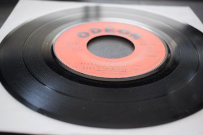 Lot de 2 vinyles
The Beatles
Odeon EMI MEO...