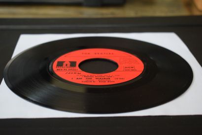 Lot de 3 vinyles
The Beatles
Odeon EMI SMO...