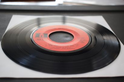 Lot de 2 vinyles
The Beatles
Odeon EMI MEO...