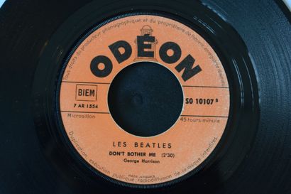Lot de 2 vinyles
The Beatles
Odeon SO 10107...