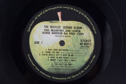Set of 3 vinyl records
The Beatles Japan
Apple...