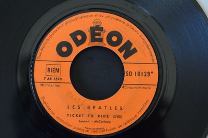 Lot de 3 vinyles
The Beatles
Odeon SO 10129...