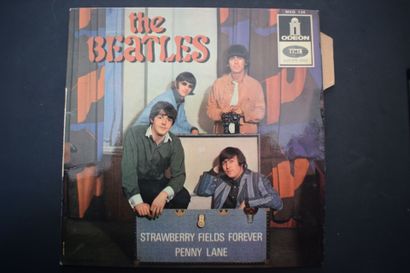 Lot de 2 vinyles
The Beatles
Odeon EMI MEO...