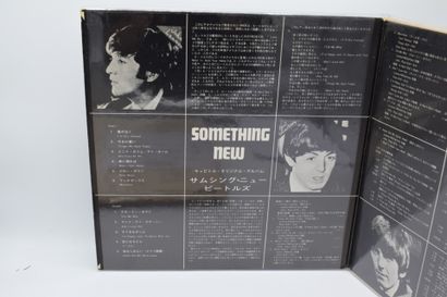 Set of 3 vinyl records
The Beatles Japan
Apple...