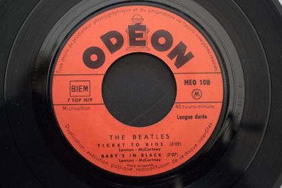 Lot de 2 vinyles
The Beatles
Odeon EMI MEO...