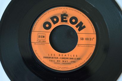 Lot de 2 vinyles
The Beatles
Odeon SO 10121...