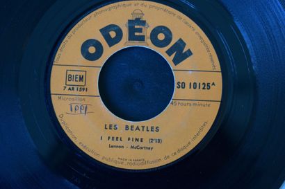 Lot de 2 vinyles
The Beatles
Odeon SO 10125...