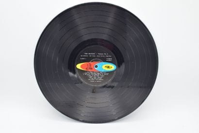 Set of 2 vinyl records
The Beatles Peruvian
Odeon...