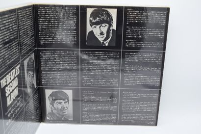Set of 3 vinyl records
The Beatles Japan
Apple...