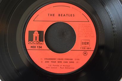 Lot de 2 vinyles
The Beatles
Odeon EMI MEO...