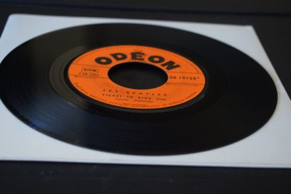 Lot de 3 vinyles
The Beatles
Odeon SO 10129...