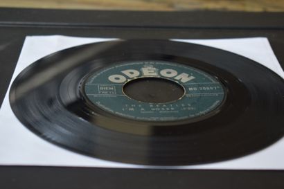 Lot de 2 vinyles
The Beatles
Odeon EMI MO...
