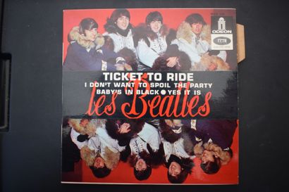 Lot de 2 vinyles
The Beatles
Odeon EMI MEO...