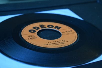 Lot de 2 vinyles
The Beatles
Odeon SO 10107...