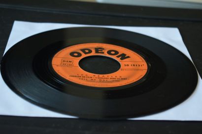 Lot de 2 vinyles
The Beatles
Odeon SO 10121...