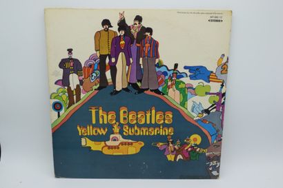 Set of 2 vinyl records
The Beatles Japan
Apple...