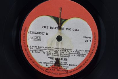 Set of 3 vinyl records
The Beatles Belgium
Apple...