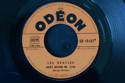Lot de 2 vinyles
The Beatles
Odeon SO 10107...