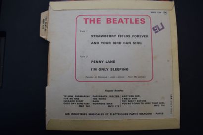 Lot de 2 vinyles
The Beatles
Odeon EMI MEO...