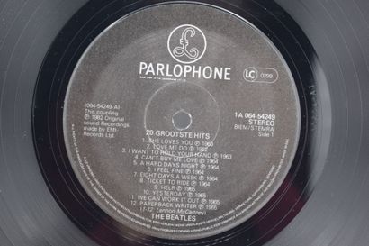 Set of 3 vinyl records
The Beatles Belgium
Apple...