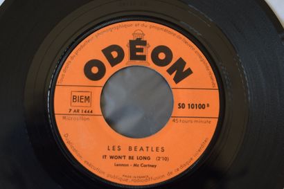 Lot de 2 vinyles
The Beatles
Odeon 7 SO 10100...