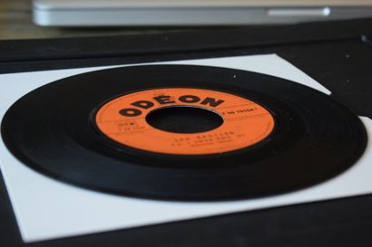 Lot de 3 vinyles
The Beatles
Odeon 7 SO 10104...