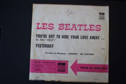 Lot de 2 vinyles
The Beatles
Odeon SO 10132...