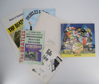 Set of 5 books
Lot of 5 reference volumes...