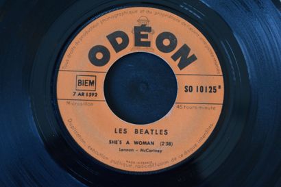 Lot de 2 vinyles
The Beatles
Odeon SO 10125...