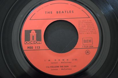 Lot de 2 vinyles
The Beatles
Odeon EMI MEO...