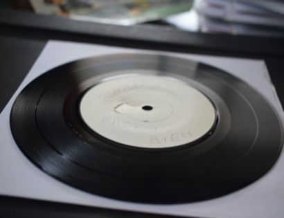 1 vinyle
The Beatles
Odeon EMI MEO 116 