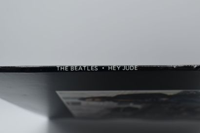 Set of 3 vinyl records
The Beatles US
Capitol...