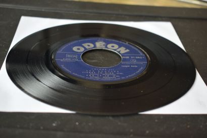 Lot de 3 vinyles
The Beatles
Odeon EMI MOE...