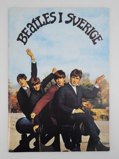 Set of 5 books
Lot of 5 reference volumes...