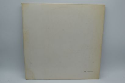 Set of 2 vinyl records
The Beatles Japan
Apple...